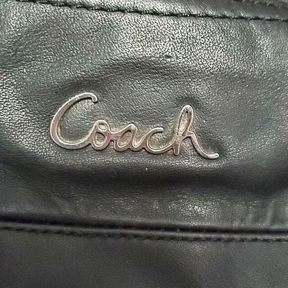 Coach Black Leather Minimalist Utility Career Essential Duffle Hobo Shoulder Bag - Picture 11 of 16